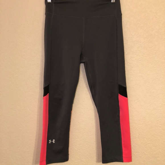 Under Armour Pants - Under Armor Woman's Compression Capri's
